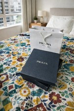Boite  Prada vide