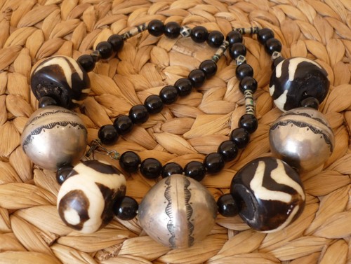 Collier ethnique africain
