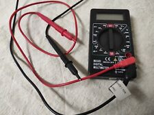 Multimètre digital M830D