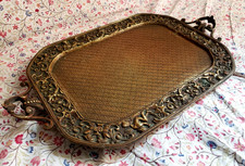 PLATEAU XIXème BRONZE sur 4 pieds décor RELIEF phenix CHERUBIN tête homme