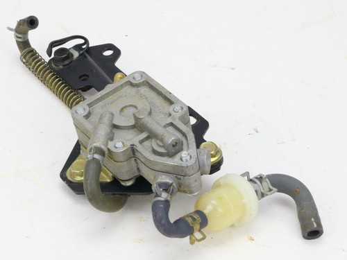 Pompe essence pour - pour, sym