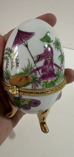 Oeuf porcelaine sur pieds - oeuf,