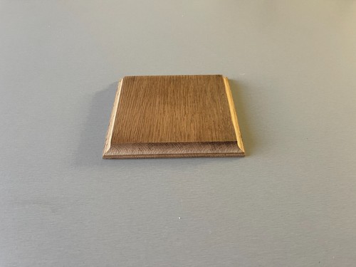 Socle bois brut pour - en,