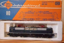 Loco electrique HO BR181 roco