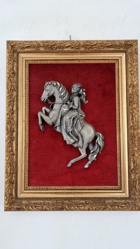 Sculpture statue miniature - sculpture,