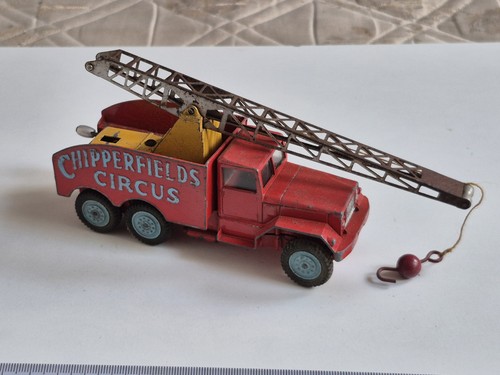 Camion cirque corgi - camion,
