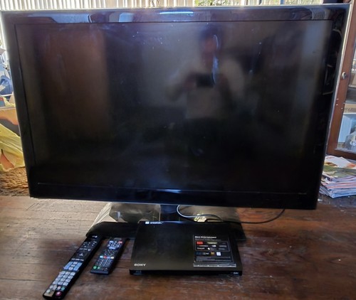 Led 1080p tv with - 42",