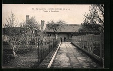 Old postcard Sorel - Moussel, Le Castel Feo - vegetable garden and lower court 