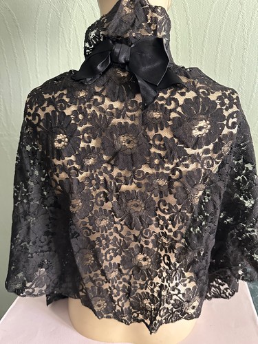 Petite cape époque - petite, d'époque