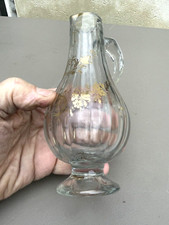 Petite carafe ancienne décor