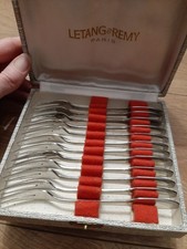 coffret fourchettes a dessert