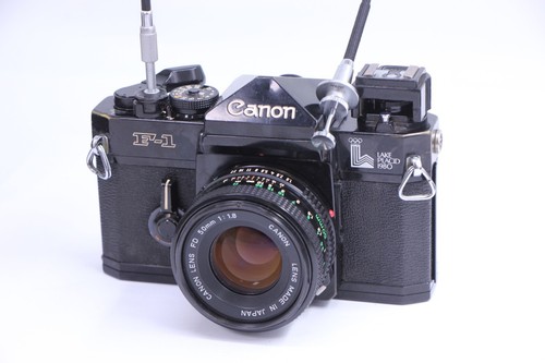 Appareil photo argentique noir