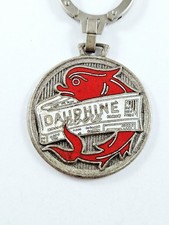 KEYCHAIN - Augis - LE DAUPHINÉ LIBERATED - NEWSPAPERS - ENAMELLED METAL 1960s -