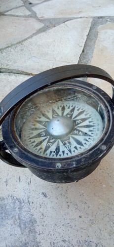 Boussole marine ancienne - boussole,