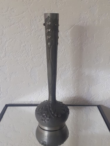 Ancien long vase étain art - en,