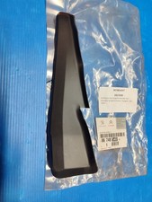 Enjoliveur droit de grille