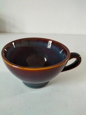 Tasse en grès moucheté