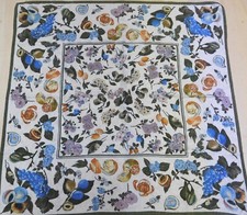 VINTAGE WOMEN'S 100% PURE SILK SILK SILK SOIE SCARF (443) 86cm x 88cm