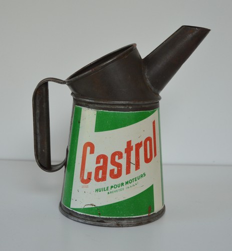 Ancien pichet tôle castrol - pichet,