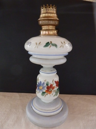 Ancienne lampe petrole - a,