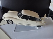 1/18 Ottomobile Citroen DS Fantomas 1965 white OT377 new