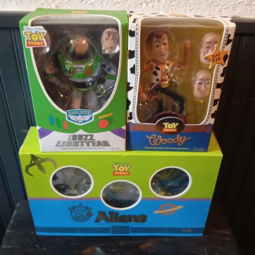 Lot figurines toy - 🚀🌵👽,