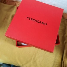 Boite FERRAGAMO 31x32x11.50 