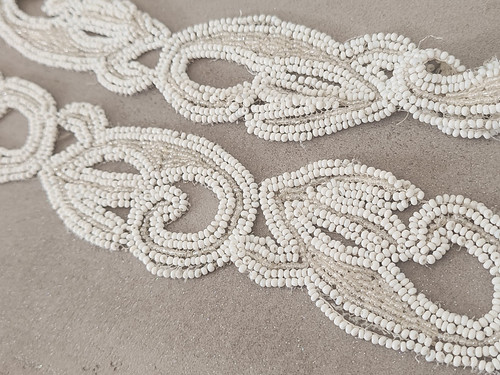 Dentelle ancienne style - , jais
