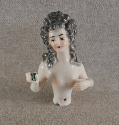 Demi figurine half doll - demi,