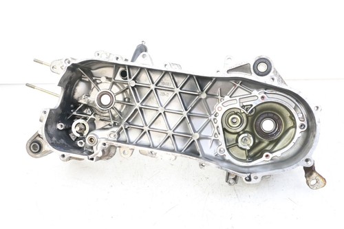 Carter moteur gauche piaggio - moteur,