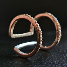 Bague moderne originale