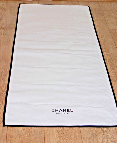 Chanel beauté tapis - beauté, yoga