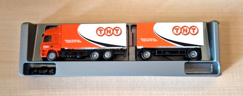 Herpa exclusive daf - herpa, tnt