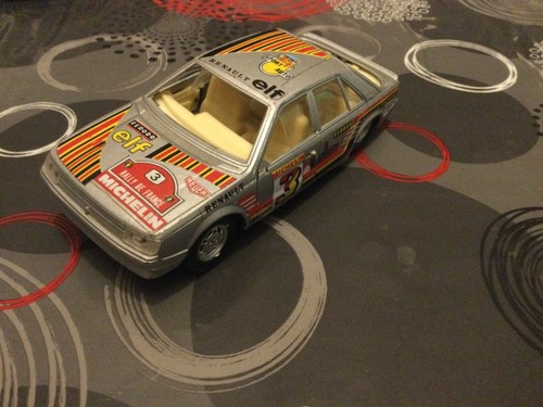 Mira renault gtx - 1/25,