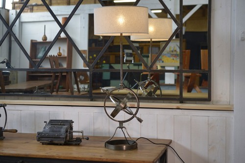 Lampe astrolabe néo-classique