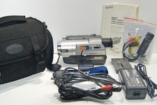 Sony CCD-TRV308 8mm Hi8 Analog Camcorder Bundle Transfer Kit PC/VCR/DVD/Laptop