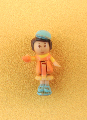 Polly pocket patty figurine - polly,