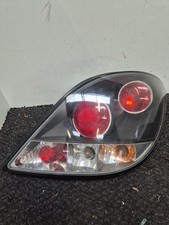 Feu arriere principal droit