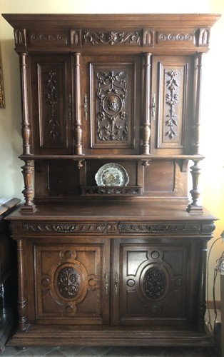 Vaisselier ancien bon etat - en,