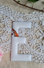 ANCIENNE LETTRE EMAILLEE DE