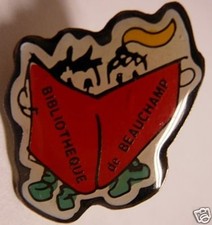 Bibliotheque de Beauachamp France Hat Lapel Pin HP8074