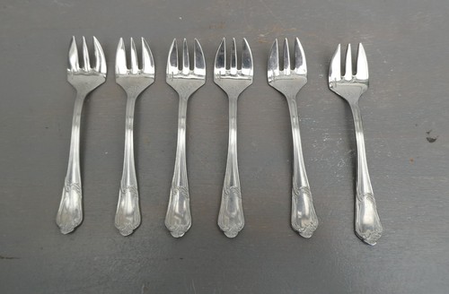 Lot fourchettes a - de,