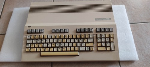 Commodore 128 réviser - commodore, à