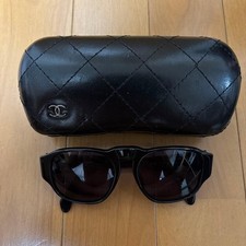 Lunettes de soleil CHANEL