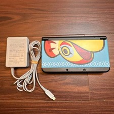 Nintendo New 3DS Black Console with Interchangeable Plate 4349 From Japan