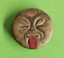 Ancienne boîte publicitaire