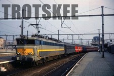 35mm Slide SNCB Belgium Railways Electric Loco 1804 Ostend 1982 Original