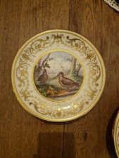 ensemble de dix assiettes e