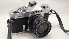 Reflex argentique KONICA