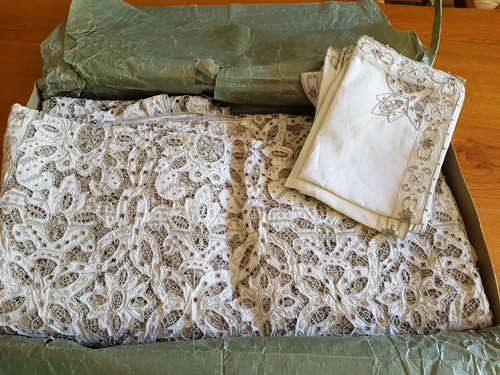 Nappe dentelle vintage - nappe, en